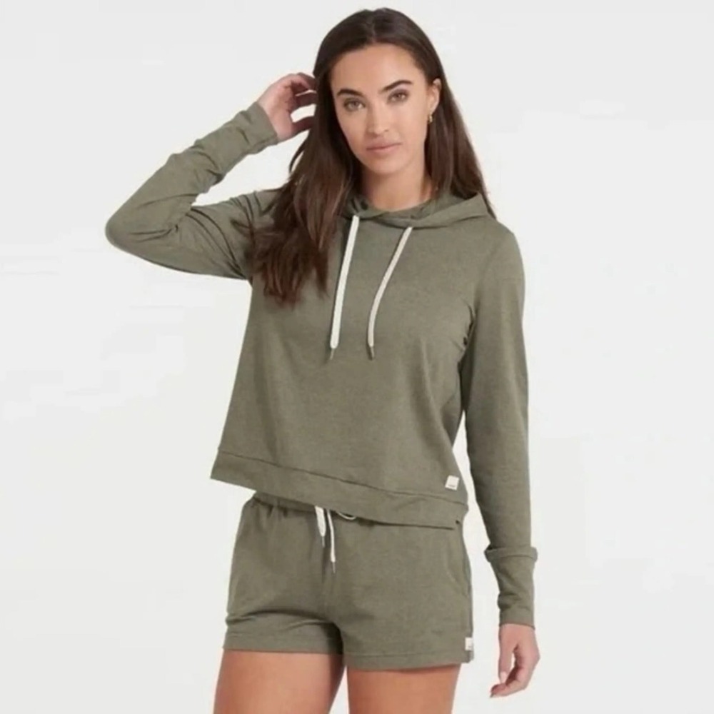 Vuori Halo Essential Hoodie Oregano Heather Green DreamKnit Small